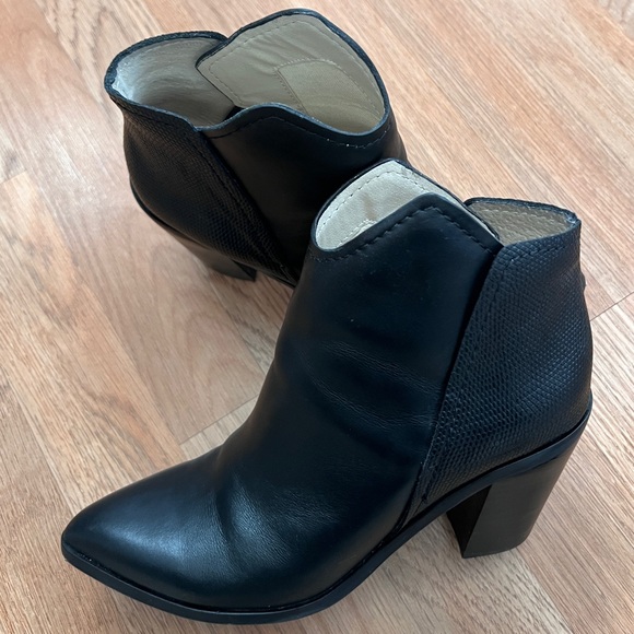 DV Dolce Vita ankle boots - Picture 3 of 11